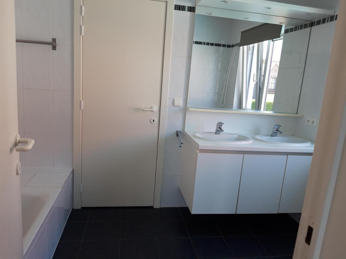 Duplex Met Zwembad Neoportus Apartment Nieuwpoort Ngoại thất bức ảnh
